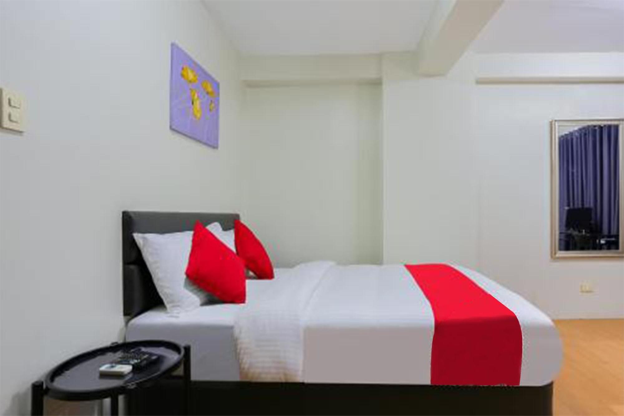 Anglo Residences Manila Quezon City Exterior foto